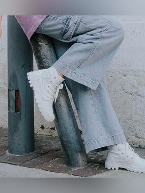 Palladium Men’s High-Top Canvas Sneakers in White